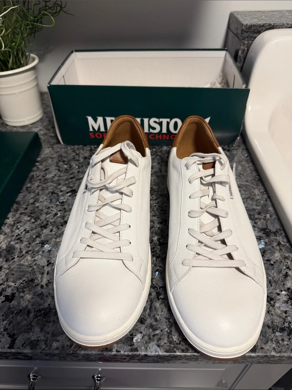 Mephisto Hasko White Men's Sneakers - Picture 2 of 9